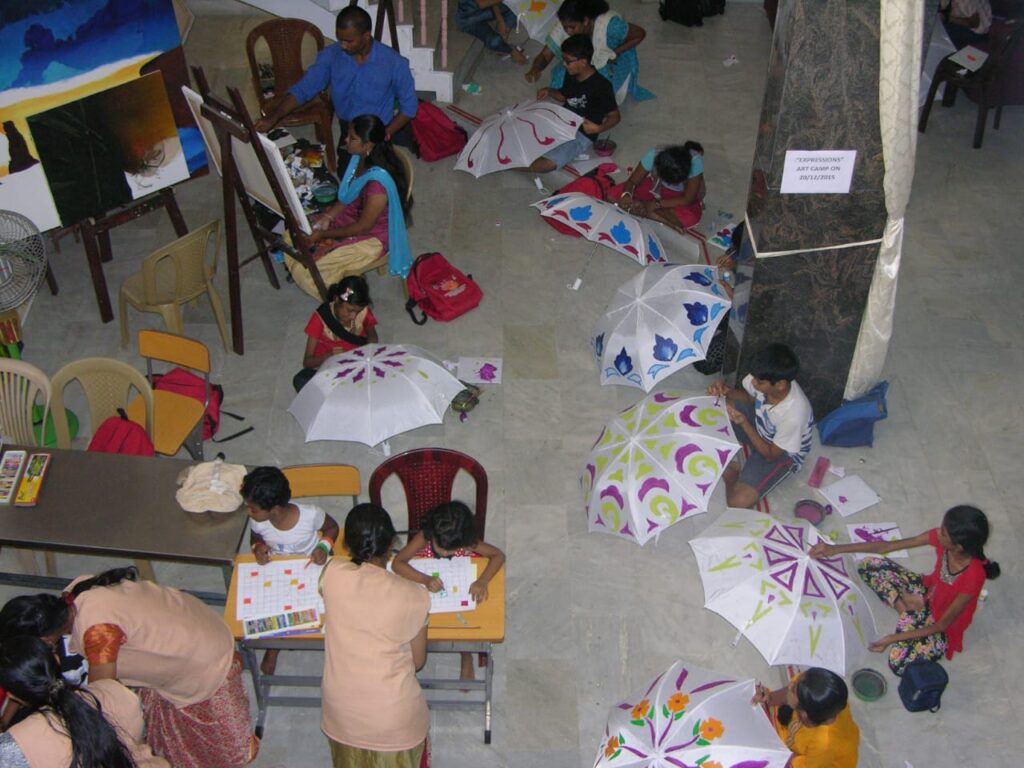 Old Umbrella Painting Workshop